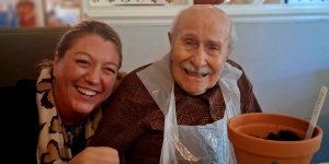 White Oaks holds volunteer sessions at care homes