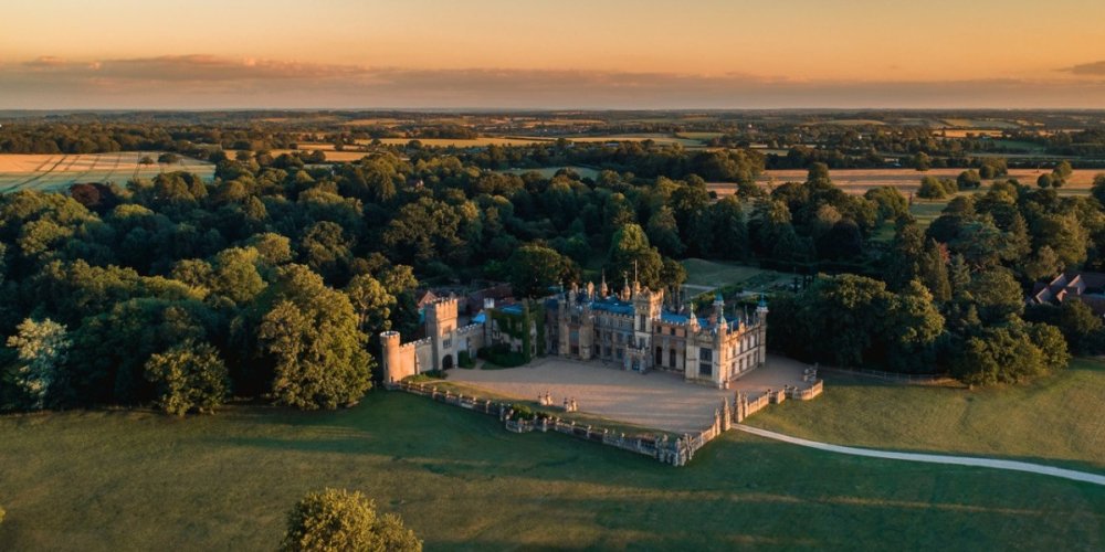 RA wins Knebworth House contract